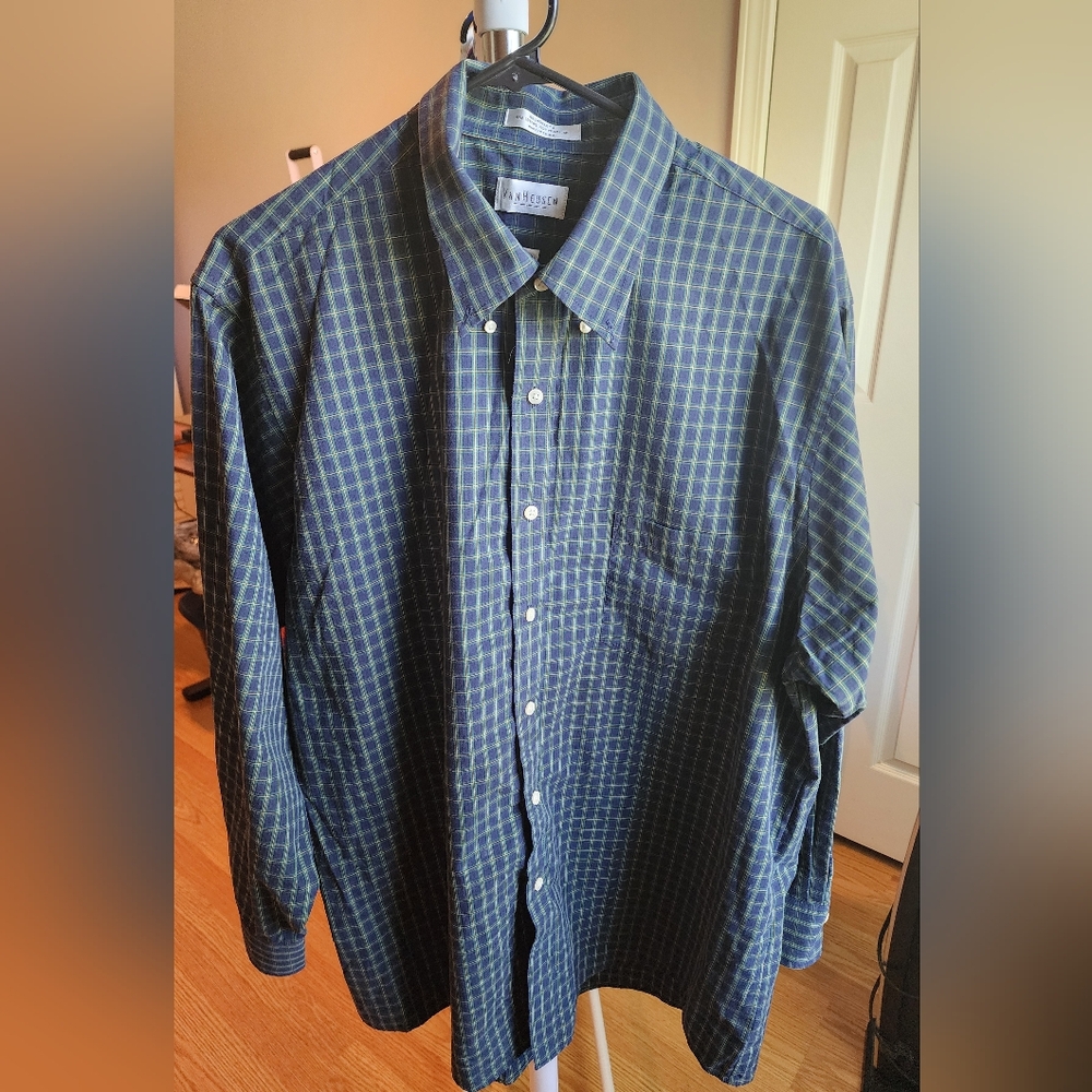 VAN HEUSEN Casual Button Down Shirt